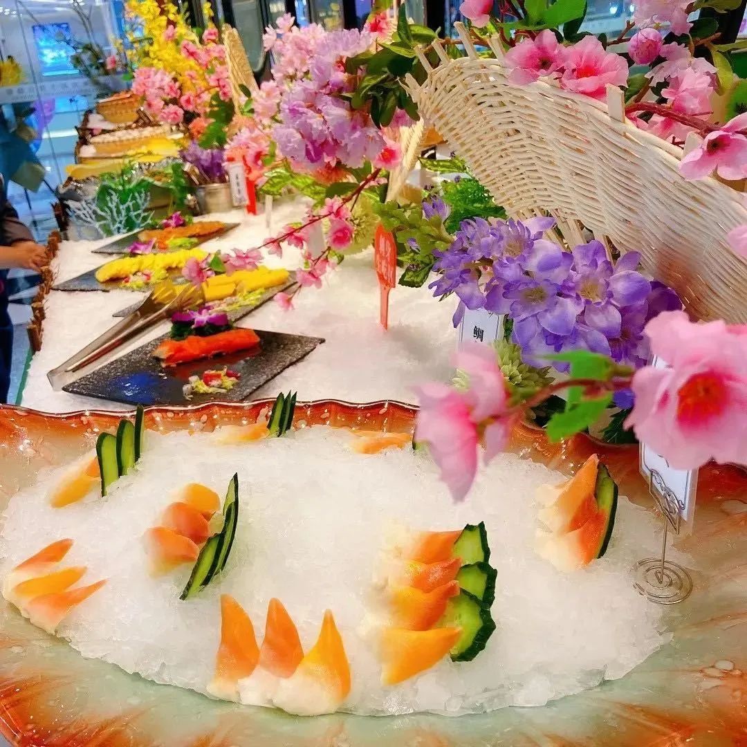 【限时返场】【融创茂3楼·无需预约·芭提亚牛排海鲜自助】菜品升级,实现海鲜、牛排自由的机会来了!仅需138元享门市价378元,牛排海鲜自助两大两小套餐!上百种美食、甜点、海鲜不限量畅快吃+赠送一只阿根廷大红虾!数量有限,赶快来抢!