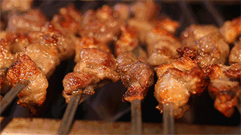 【无需预约•叁拾小烧烤BBQ】仅99元抢超值3~4人套餐,养生火锅烧烤宴,滋补人参鸡火锅+羊肉烧烤+潮汕手打牛肉丸烧烤+……