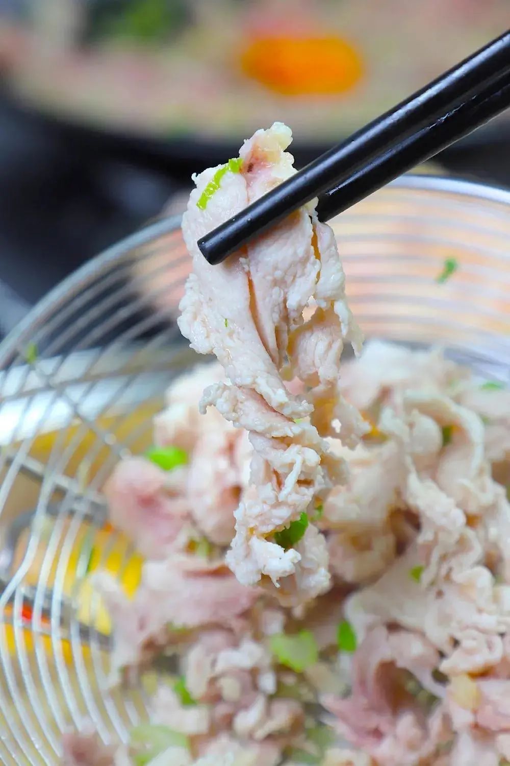 免预约,春节可用【万达广场&牪犇·潮汕鲜牛肉火锅】薅羊毛~仅68元/118元享超值套餐:牛骨锅底+吊龙+牛百叶+贡丸+蟹肉棒+特色本地鸡+牛杂拼盘+牛肉丸……还有超多可口素菜,等你来袭 ~