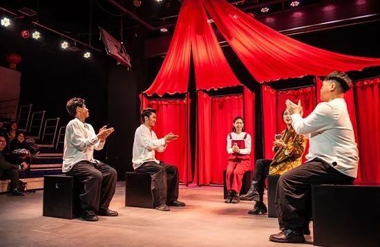 治疗系喜剧《半梦半醒》限时抢购,49.9元抢门市价60元单人票,89.9元抢门市160元双人票,看我们的戏·治自己的病人,欢声笑语中治愈2020所有的不开心~