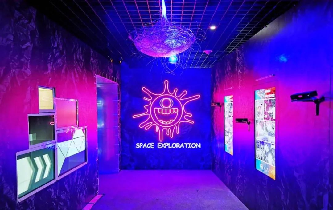 春节期间打卡圣地来袭,沉浸式光影奇幻空间!59.9元抢「上海外滩观光隧道单程票+太空秘境馆门票套票」耍酷、扮靓的高颜值背景地!