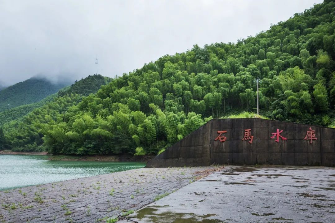 欢庭赋石山居度假酒店(园景大床/1080_721