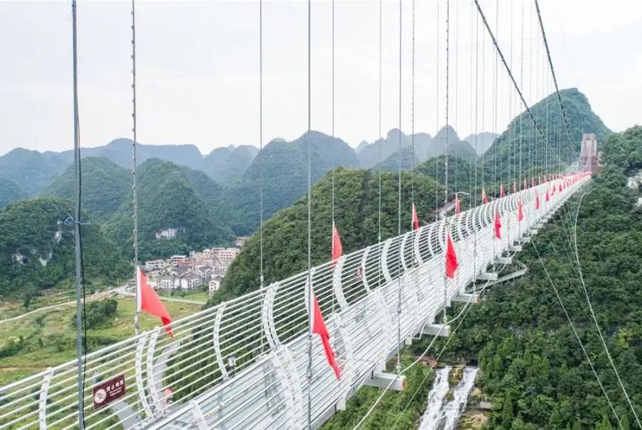 群往返观光车票…长顺玻璃桥长顺玻璃桥图片长顺神泉谷木屋别墅酒店