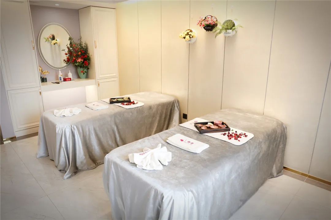 【萝蔓美颜•北京20店通用】仅49.9元抢超值美颜养护5选2套餐→水肌养护/深度毛孔疏通/背部舒筋,脊柱保养/臀部养护/祛湿排寒