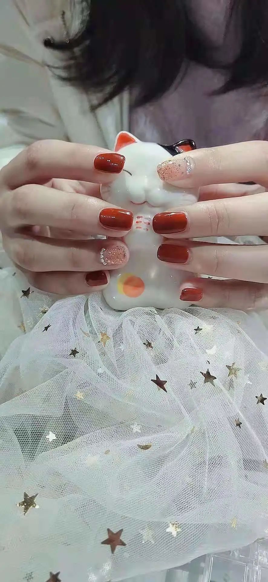 微信图片_2021012610342516.jpg 【利港银河广场丨Toy'sNail桃子家美甲美睫皮肤管理】29.8元抢门市价298元美甲套餐!日式花崎植物甲油,90色任选~纯色、跳色、混搭均可,赠送四指小贴钻!