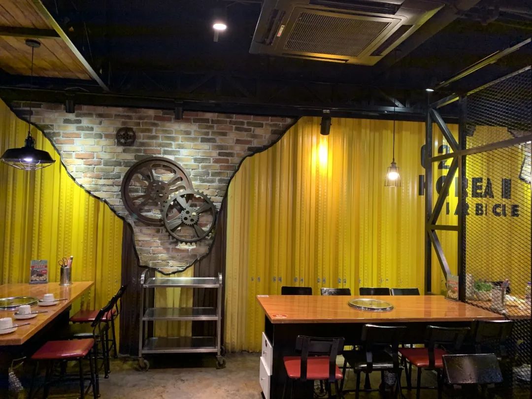 【A/B套餐5店通用·无需预约】打卡正宗韩国味道!仅需118元/188元享门市价368元/588元【春唇&沸乐萌&韩村5店通用套餐】烤牛肉、牛舌、肥牛、牛仔骨、雪花西冷牛肉、雪花和牛、la牛排、雪花牛小排、烤虾、精品五花肉、牛肉拌饭。。。。十种小菜应有尽有,享受美食盛宴