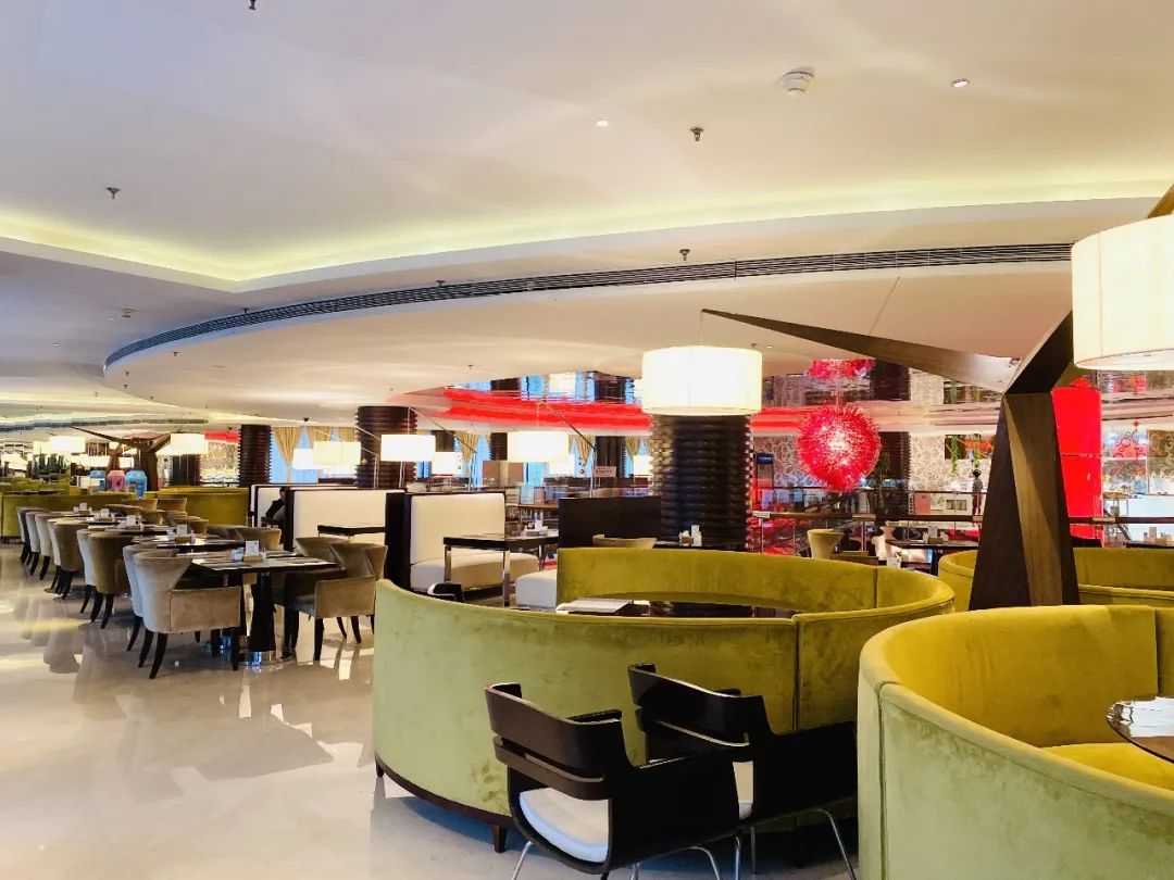 【春节通用不打烊·杭州豪华星级酒店自助·杭州福朋喜来登酒店·超长有效期】仅268抢购2大晚餐自助,可享超豪华喜来登自助餐,大闸蟹,刺身,生蚝,海鲜,烧腊,煎扒、烧烤,中式热菜…地处繁华地段,免费停车