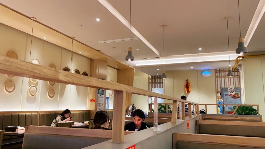 【无需预约!闸弄口地铁站B1口】仅68元抢门市价258元【牛伯伯·牛骨爱牛蛙】双人套餐!麻辣杂牛肉烩牛蛙+丰富配菜+苔菜花生米+冰粉,新鲜料足,满满的组合惊喜~