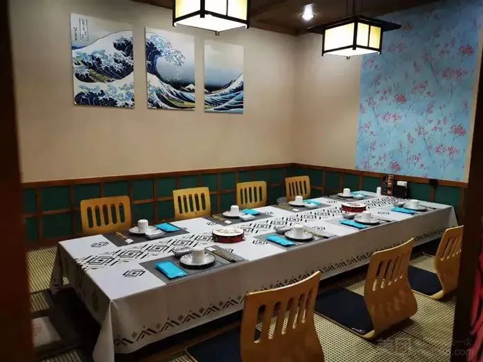 火力全开~店庆大促【新民广场·长白山居酒屋】星级酒店的日料自助!所有套餐均含限量菜品~200多种菜现场全手工制作不限量~198元抢门市价298元单人自助!288抢购1大1小料理自助~新鲜食材!品质上乘~体验料理最原始得美味