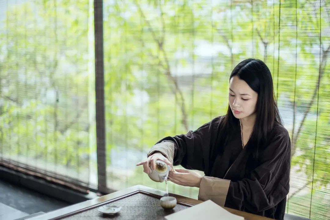 素2.jpg 春季出游好去处!仅89/158元抢价值120/210元的【拈花湾&灵山大佛】单人票!用这漫出屏幕的美景,许你整个春天的浪漫~是时候带上家人一起享受踏青的乐趣!