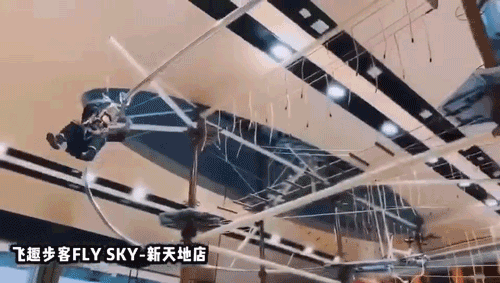 【春节通用•无需预约•新天地】仅29.9元享门市价100元【飞趣步客单人1小时门票】1400㎡超大立体游玩空间!