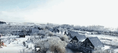 【南关区 新湖镇新兴村 | 慢山里第四纪冰川主题文化园】冰川时代雪乐园与你相见!19.9元/39.9元…享丰富雪乐园套餐,内有化石猎人,时光隧道,猛犸象剧场,雪山挑战,逃脱火山,冰川消融,双板雪板,麋鹿雪橇,冰川之眼雪迷宫,雪屋部落,非遗手工,雪地转转,冰爬犁,冰陀螺,冰上超人,雪地碰碰车,雪地球,夜晚极光...多种游玩项目,亲子游玩的好地方!