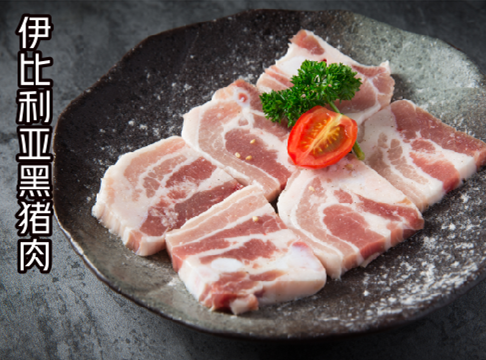 【观音桥·今日宜吃肉】现价138元抢购门市价426元的【肉掌柜日式烤肉铺迎春2-3人餐】,伊比利亚猪五花+酸菜安格斯谷饲肥牛+青红双椒猪梅花肉+...+海捕青虾+麻辣水晶牛肉+藤椒QQ鸡。炭火赋予的焦香是迎接春日美好的标配,进口食材向你袭来就在观音桥,还不快接招?